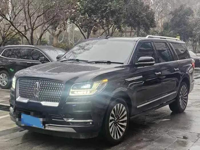2019 Lincoln Navigator 3.5T 388HP V6 10AT,autocango,china used car exporter,china ev exporter,chinese used car exporter,chinese used ev exporter
