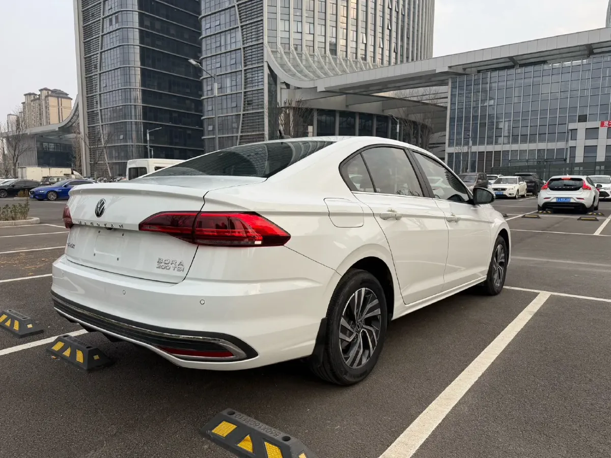 2025 Volkswagen Bora 1.2T 116HP L4 7DCT,autocango,china used car exporter,china ev exporter,chinese used car exporter,chinese used ev exporter