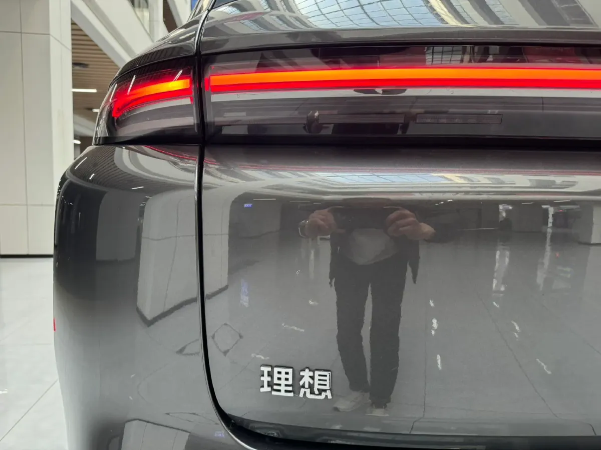 2024 Volvo S60 2.0T 197HP L4 7DCT,autocango,china used car exporter,china ev exporter,chinese used car exporter,chinese used ev exporter