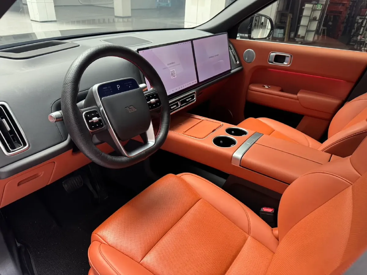 2024 Volvo S60 2.0T 197HP L4 7DCT,autocango,china used car exporter,china ev exporter,chinese used car exporter,chinese used ev exporter