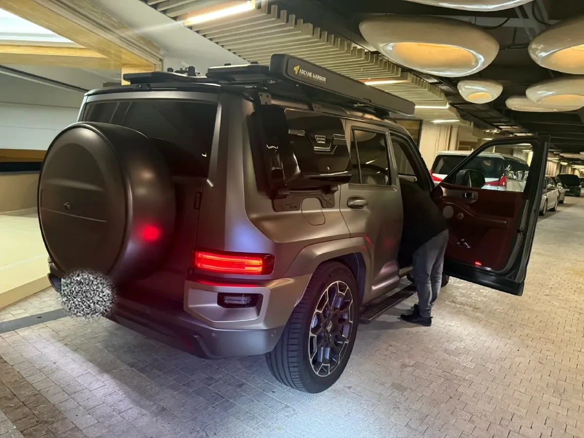 2024 Tank 700 3.0T 360HP V6 9AT PHEV 37.1KWH,autocango,china used car exporter,china ev exporter,chinese used car exporter,chinese used ev exporter