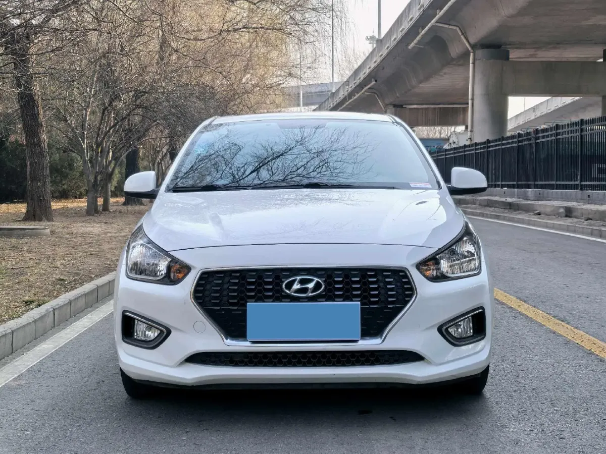 2017 Hyundai Reina 1.4L 95HP L4 5MT,autocango,china used car exporter,china ev exporter,chinese used car exporter,chinese used ev exporter