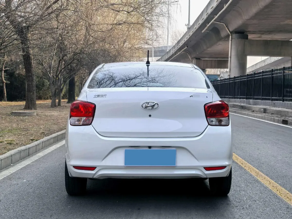 2017 Hyundai Reina 1.4L 95HP L4 5MT,autocango,china used car exporter,china ev exporter,chinese used car exporter,chinese used ev exporter