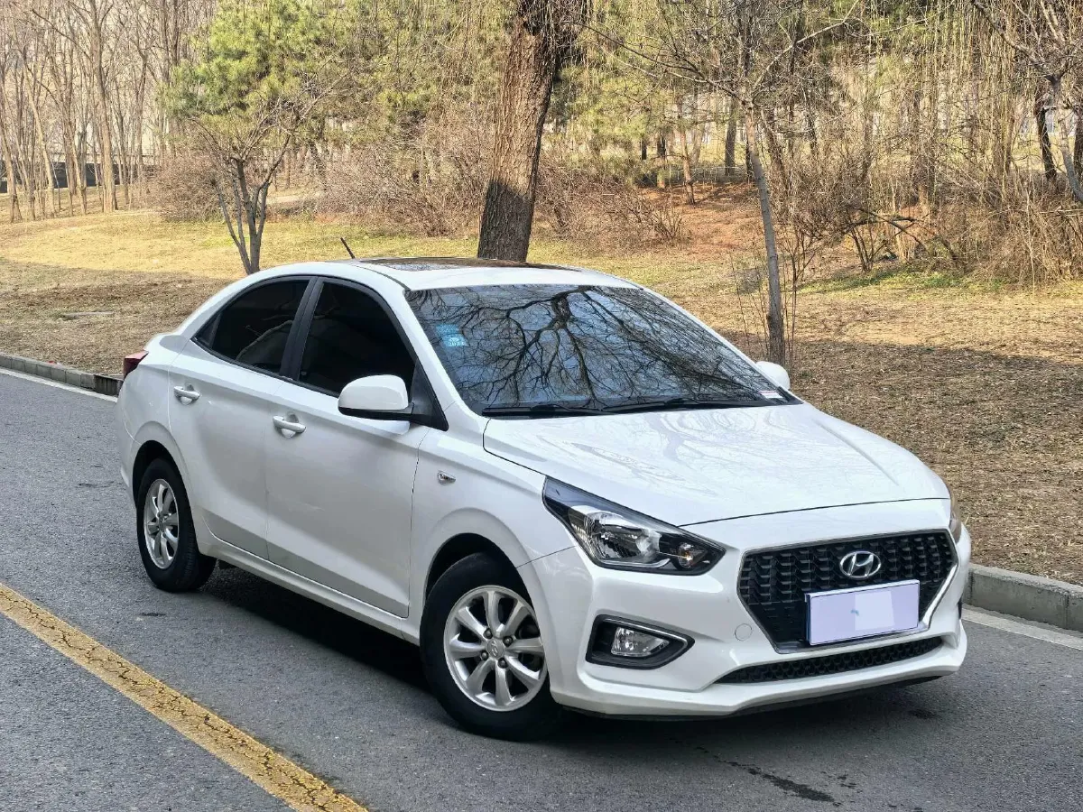 2017 Hyundai Reina 1.4L 95HP L4 5MT,autocango,china used car exporter,china ev exporter,chinese used car exporter,chinese used ev exporter