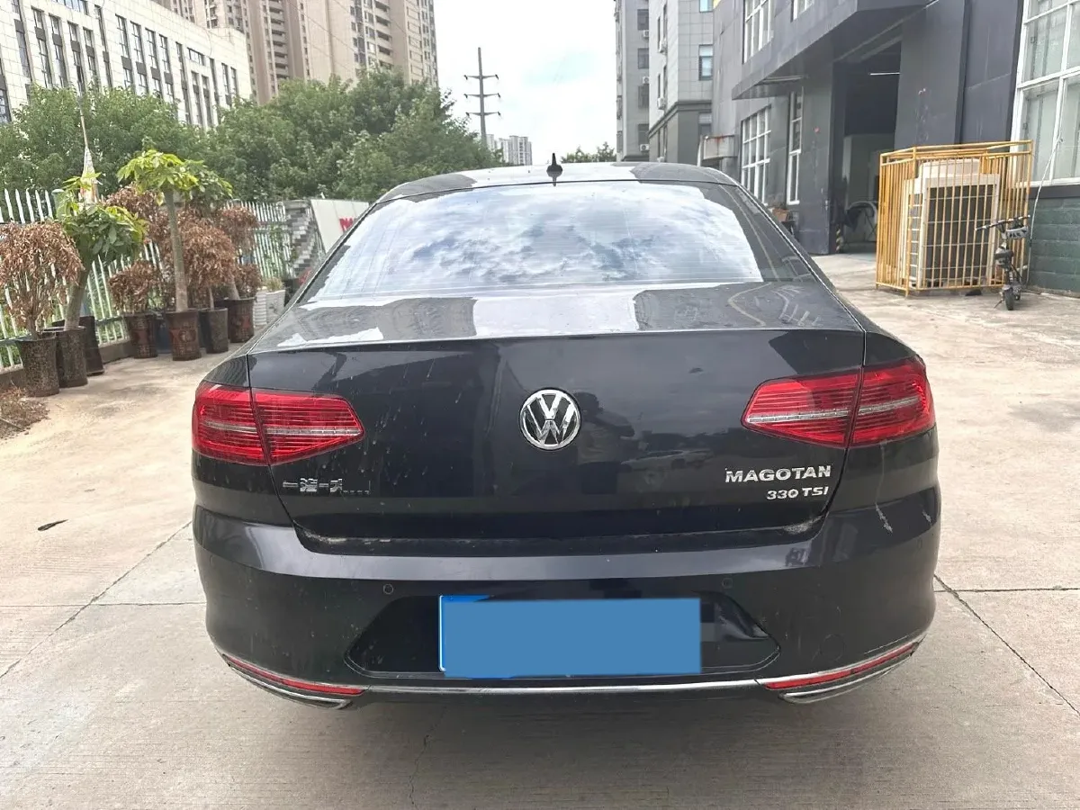 2019 Volkswagen Magotan 2.0T 186HP L4 7DCT,autocango,china used car exporter,china ev exporter,chinese used car exporter,chinese used ev exporter