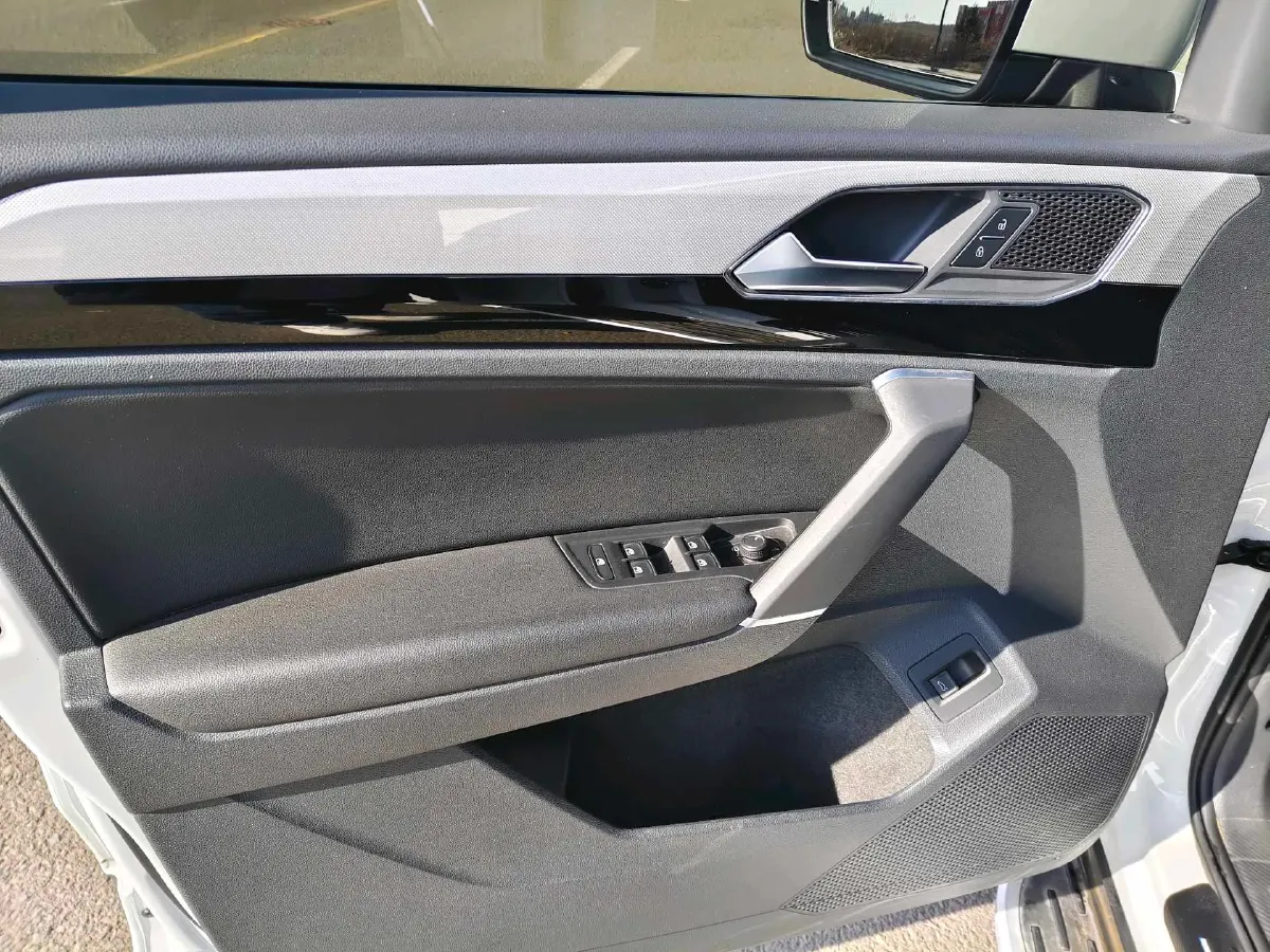 2022 Volkswagen Tayron 1.4T 150HP L4 7DCT,autocango,china used car exporter,china ev exporter,chinese used car exporter,chinese used ev exporter