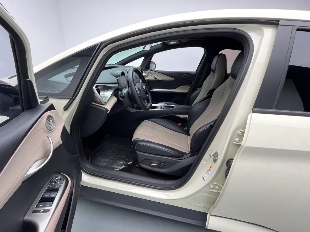 2023 BYD Dolphin BEV 44.928KWH,autocango,china used car exporter,china ev exporter,chinese used car exporter,chinese used ev exporter