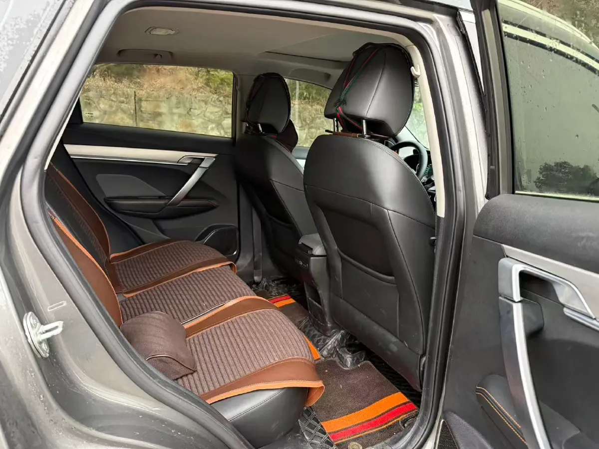 2023 Geely Coolray 1.5T 181HP L4 7DCT,autocango,china used car exporter,china ev exporter,chinese used car exporter,chinese used ev exporter