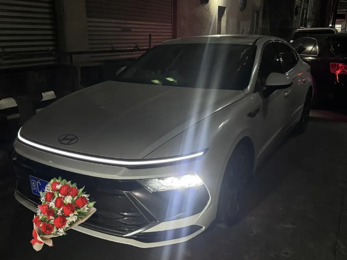 2024 Hyundai Sonata 1.5T 170HP L4 8AT,autocango,china used car exporter,china ev exporter,chinese used car exporter,chinese used ev exporter