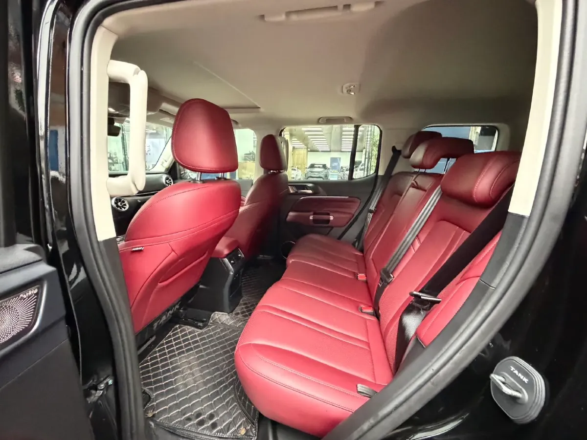 2024 Tank 300 2.0T 227HP L4 8AT,autocango,china used car exporter,china ev exporter,chinese used car exporter,chinese used ev exporter