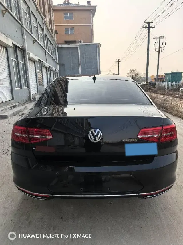 2018 Volkswagen Magotan 1.8T 180HP L4 7DCT,autocango,china used car exporter,china ev exporter,chinese used car exporter,chinese used ev exporter