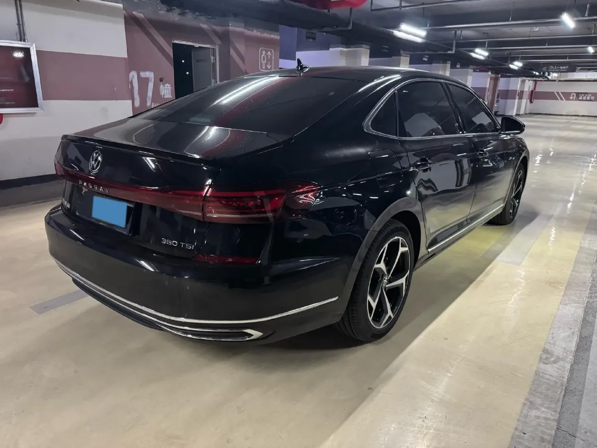 2025 Volkswagen Passat 2.0T 220HP L4 7DCT,autocango,china used car exporter,china ev exporter,chinese used car exporter,chinese used ev exporter