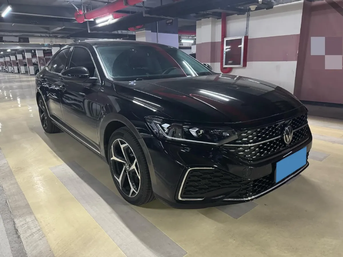 2025 Volkswagen Passat 2.0T 220HP L4 7DCT,autocango,china used car exporter,china ev exporter,chinese used car exporter,chinese used ev exporter