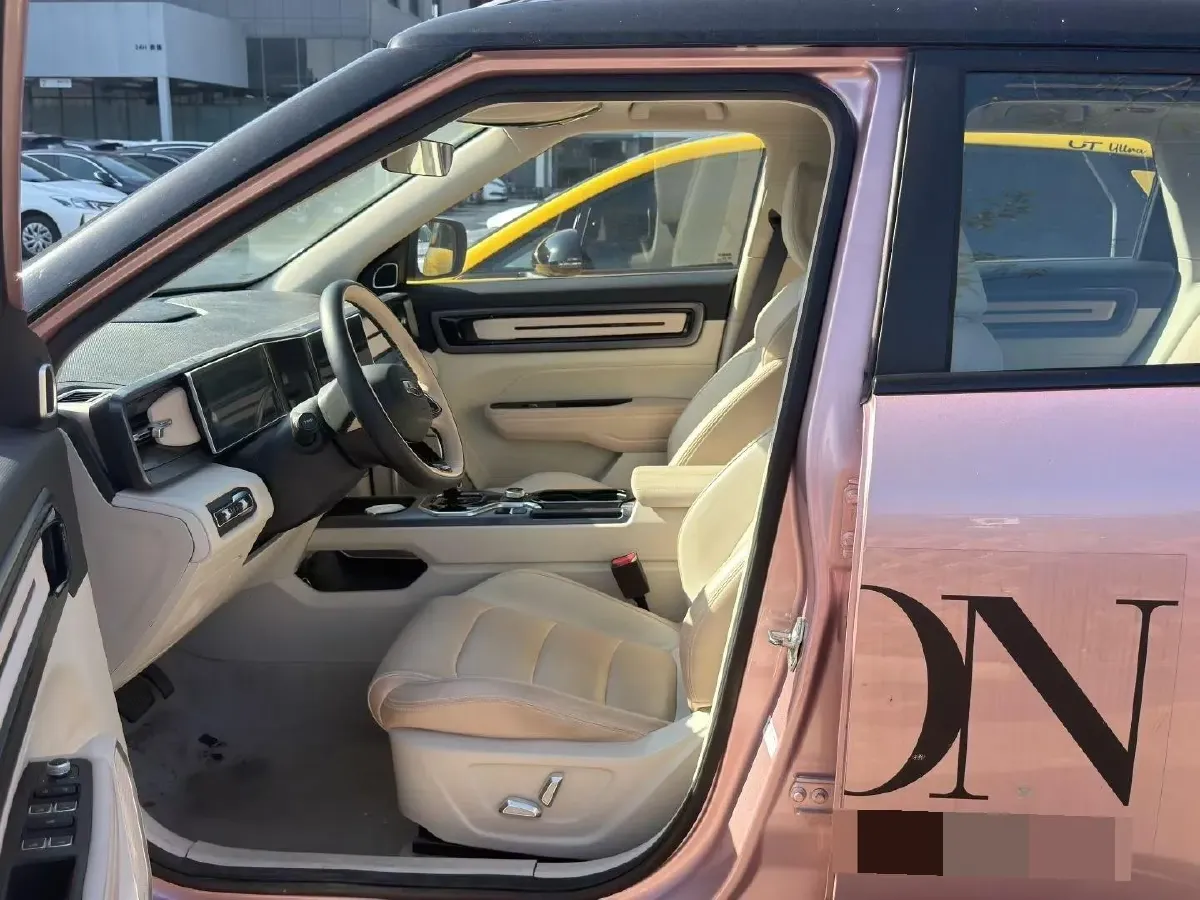 2023 Geely ICON 1.5T 181HP L4 7DCT,autocango,china used car exporter,china ev exporter,chinese used car exporter,chinese used ev exporter