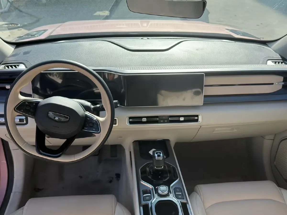 2023 Geely ICON 1.5T 181HP L4 7DCT,autocango,china used car exporter,china ev exporter,chinese used car exporter,chinese used ev exporter