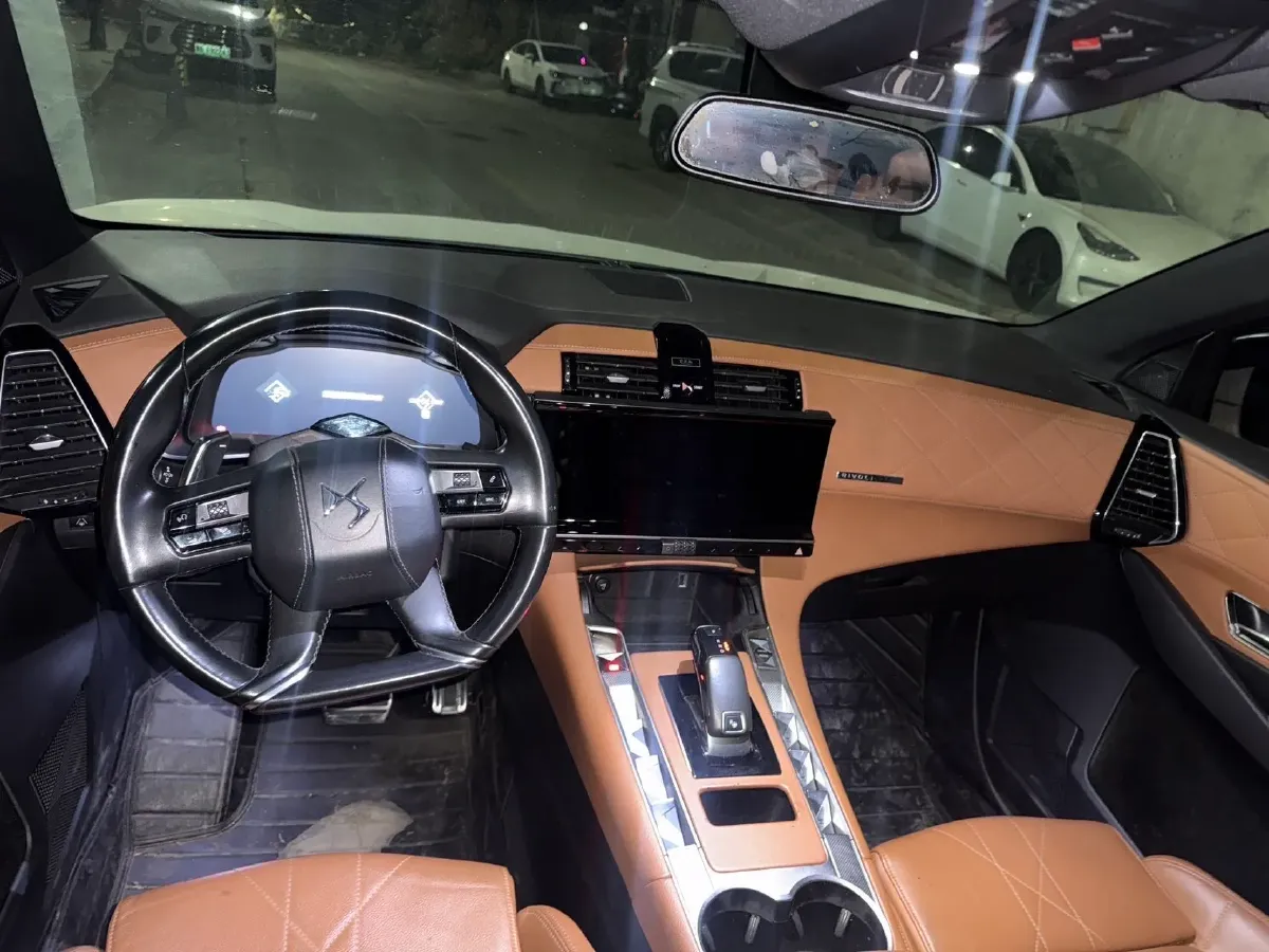 2018 DS 7 1.6T 220HP L4 8AT,autocango,china used car exporter,china ev exporter,chinese used car exporter,chinese used ev exporter