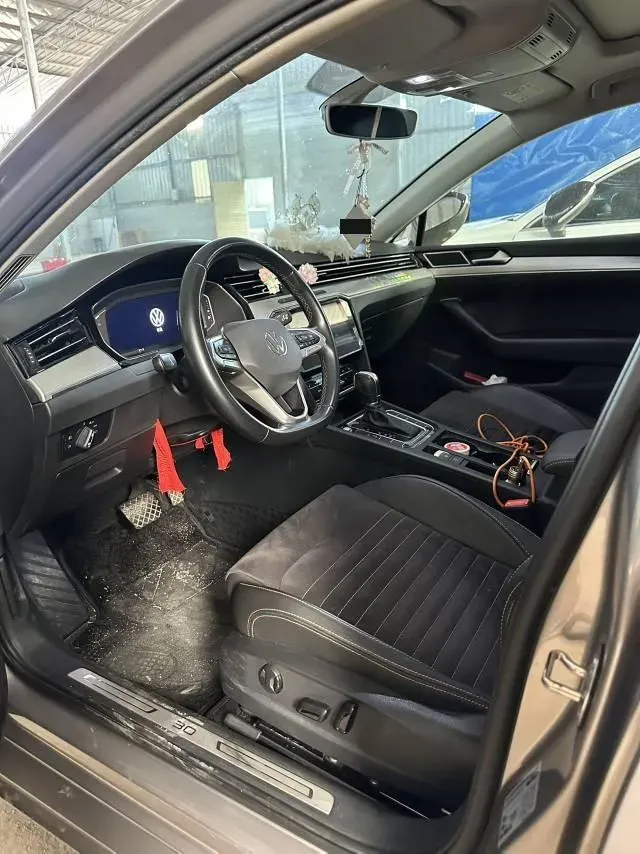 2020 Volkswagen Magotan 2.0T 186HP L4 7DCT,autocango,china used car exporter,china ev exporter,chinese used car exporter,chinese used ev exporter