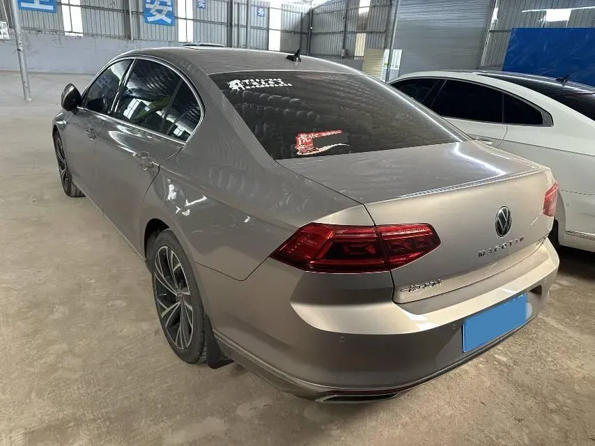 2020 Volkswagen Magotan 2.0T 186HP L4 7DCT,autocango,china used car exporter,china ev exporter,chinese used car exporter,chinese used ev exporter