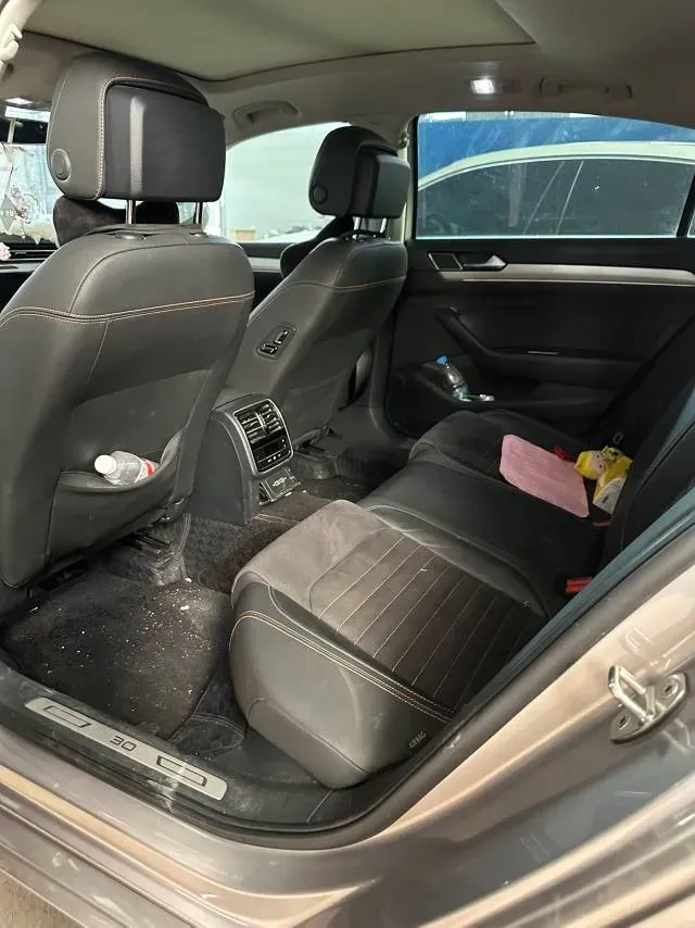 2020 Volkswagen Magotan 2.0T 186HP L4 7DCT,autocango,china used car exporter,china ev exporter,chinese used car exporter,chinese used ev exporter