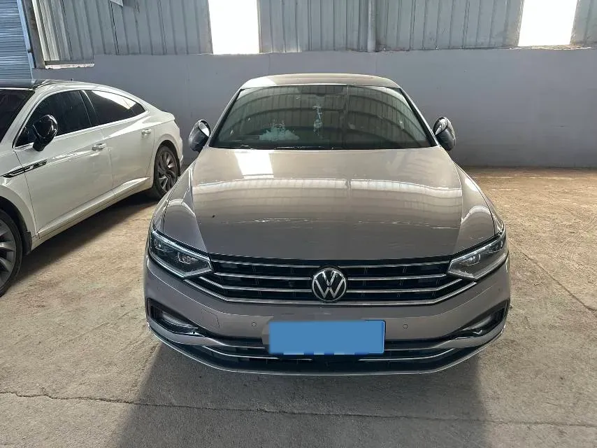 2020 Volkswagen Magotan 2.0T 186HP L4 7DCT,autocango,china used car exporter,china ev exporter,chinese used car exporter,chinese used ev exporter