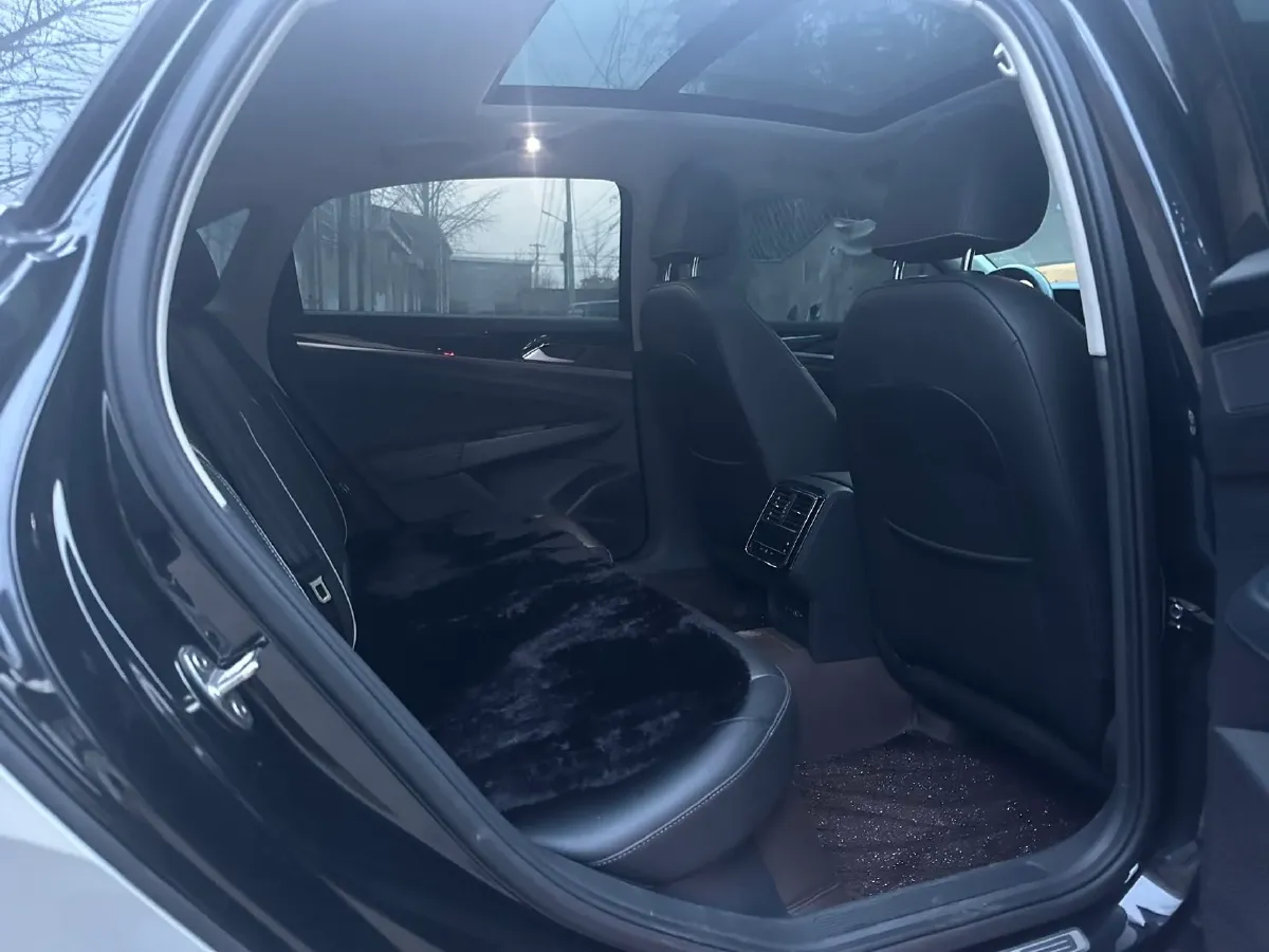 2023 Volkswagen Passat 2.0T 186HP L4 7DCT,autocango,china used car exporter,china ev exporter,chinese used car exporter,chinese used ev exporter