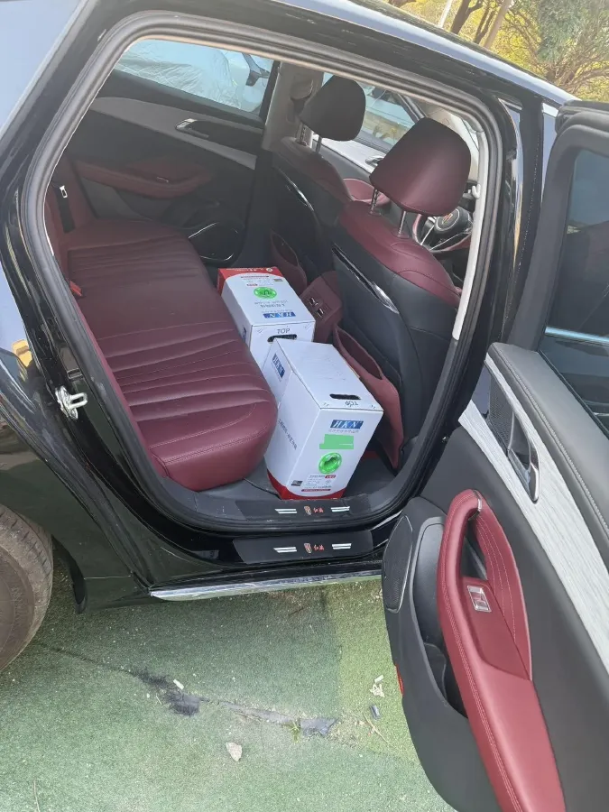 2025 HongQi H5 1.5T 169HP L4 7DCT,autocango,china used car exporter,china ev exporter,chinese used car exporter,chinese used ev exporter