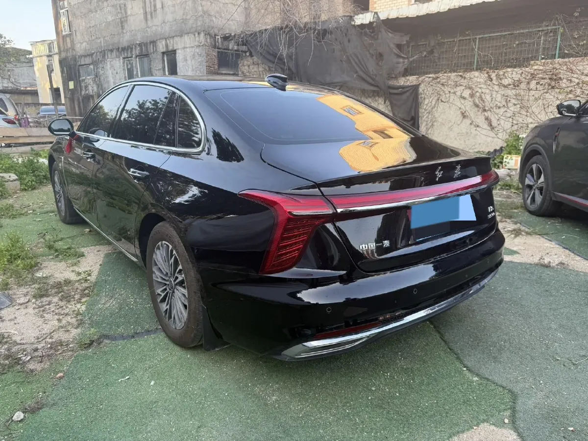 2025 HongQi H5 1.5T 169HP L4 7DCT,autocango,china used car exporter,china ev exporter,chinese used car exporter,chinese used ev exporter