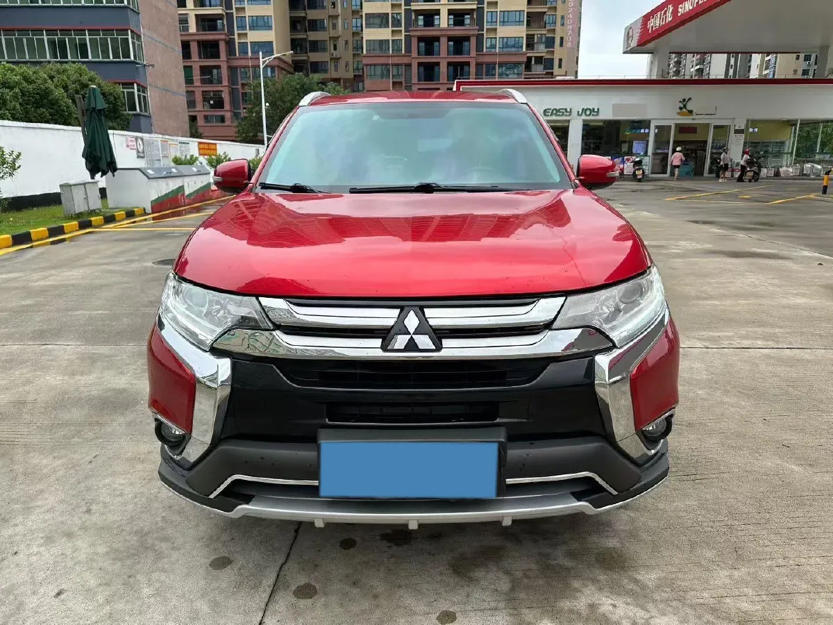 2019 Mitsubishi Outlander 2.0L 166HP L4 CVT,autocango,china used car exporter,china ev exporter,chinese used car exporter,chinese used ev exporter