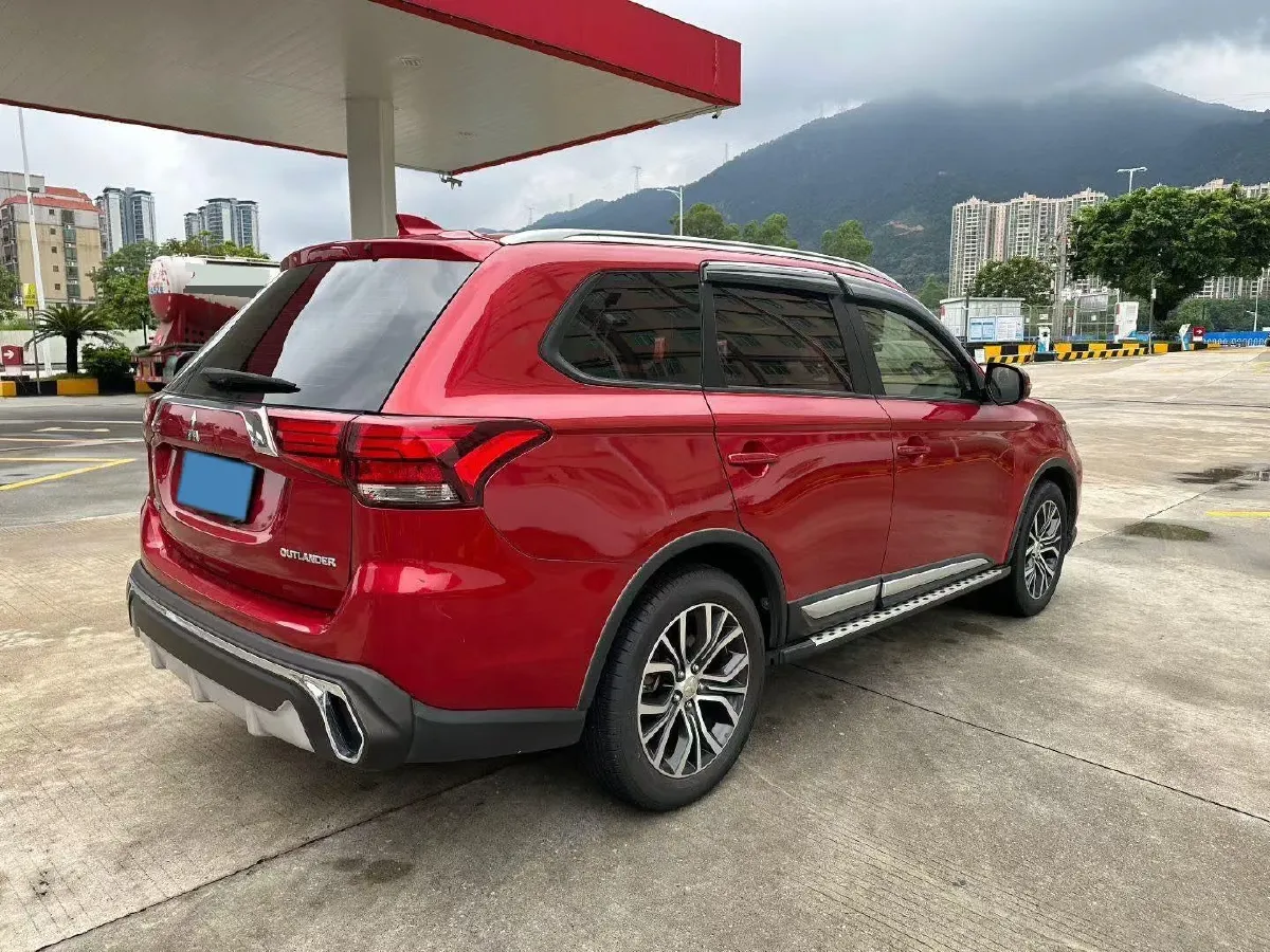 2019 Mitsubishi Outlander 2.0L 166HP L4 CVT,autocango,china used car exporter,china ev exporter,chinese used car exporter,chinese used ev exporter