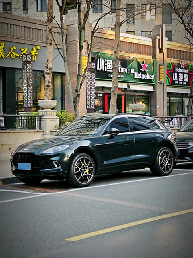 2020 Aston Martin DBX 4.0T 550HP V8 9AT,autocango,china used car exporter,china ev exporter,chinese used car exporter,chinese used ev exporter