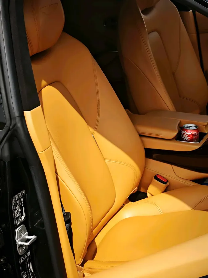 2020 Aston Martin DBX 4.0T 550HP V8 9AT,autocango,china used car exporter,china ev exporter,chinese used car exporter,chinese used ev exporter