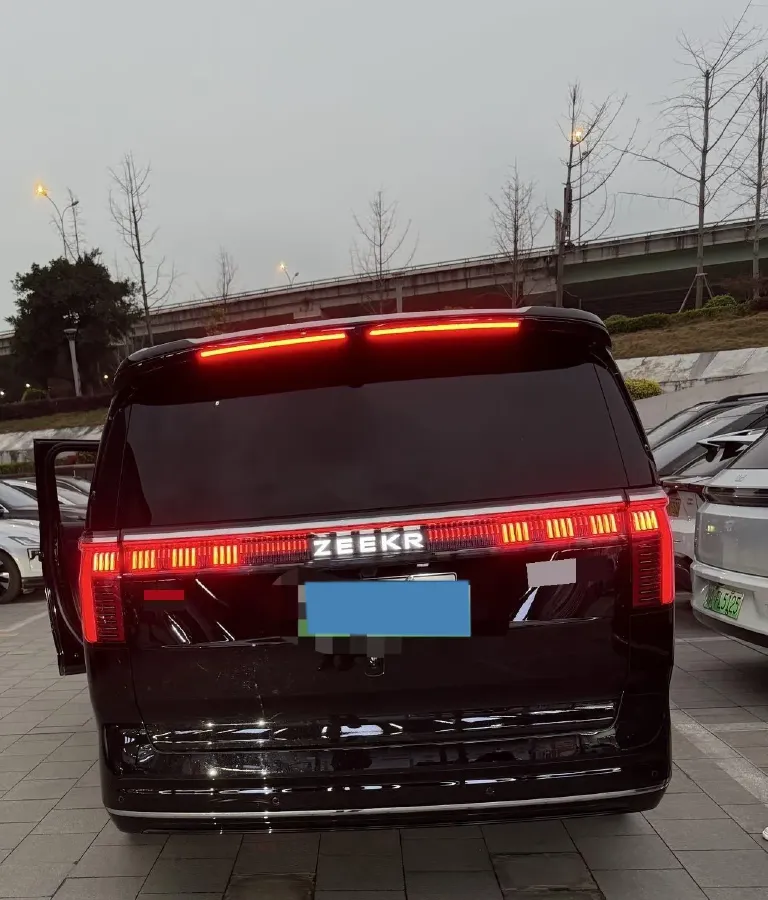 2024 Zeekr 009 BEV 108KWH,autocango,china used car exporter,china ev exporter,chinese used car exporter,chinese used ev exporter