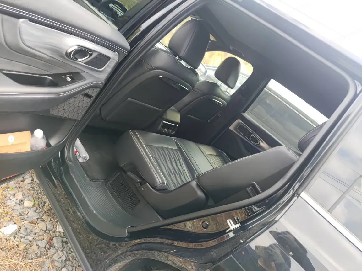 2022 GAC Trumpchi GS8 2.0T 190HP L4 E-CVT Hybrid,autocango,china used car exporter,china ev exporter,chinese used car exporter,chinese used ev exporter