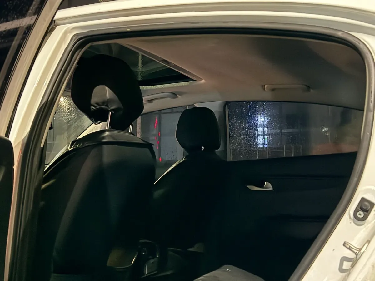 2017 Kia K2 1.4L 100HP L4 6MT,autocango,china used car exporter,china ev exporter,chinese used car exporter,chinese used ev exporter