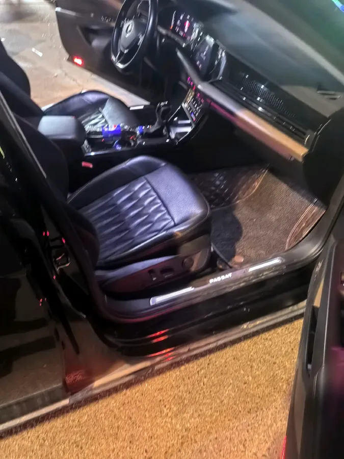 2020 Volkswagen Passat 2.0T 186HP L4 7DCT,autocango,china used car exporter,china ev exporter,chinese used car exporter,chinese used ev exporter