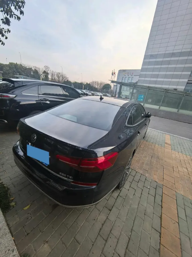 2020 Volkswagen Passat 2.0T 186HP L4 7DCT,autocango,china used car exporter,china ev exporter,chinese used car exporter,chinese used ev exporter