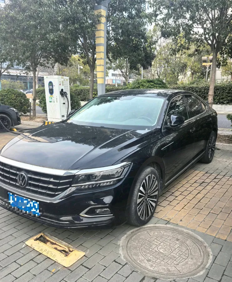 2020 Volkswagen Passat 2.0T 186HP L4 7DCT,autocango,china used car exporter,china ev exporter,chinese used car exporter,chinese used ev exporter