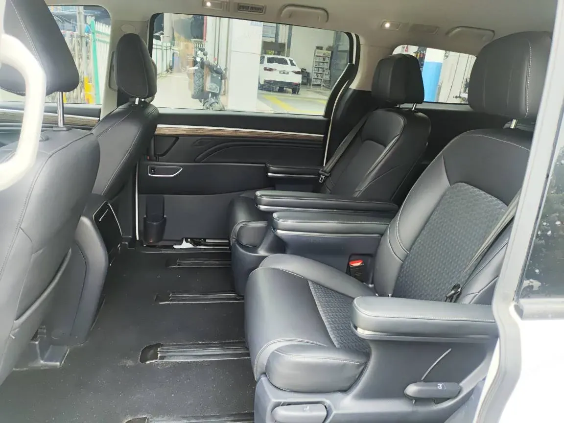 2023 GAC Trumpchi M8 2.0T 252HP L4 8AT,autocango,china used car exporter,china ev exporter,chinese used car exporter,chinese used ev exporter