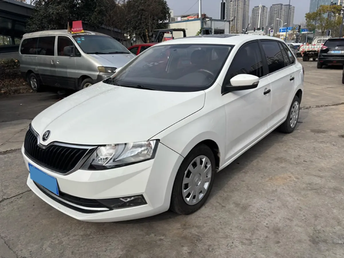 2019 Skoda Rapid Spaceback 1.5L 110HP L4 6AT,autocango,china used car exporter,china ev exporter,chinese used car exporter,chinese used ev exporter