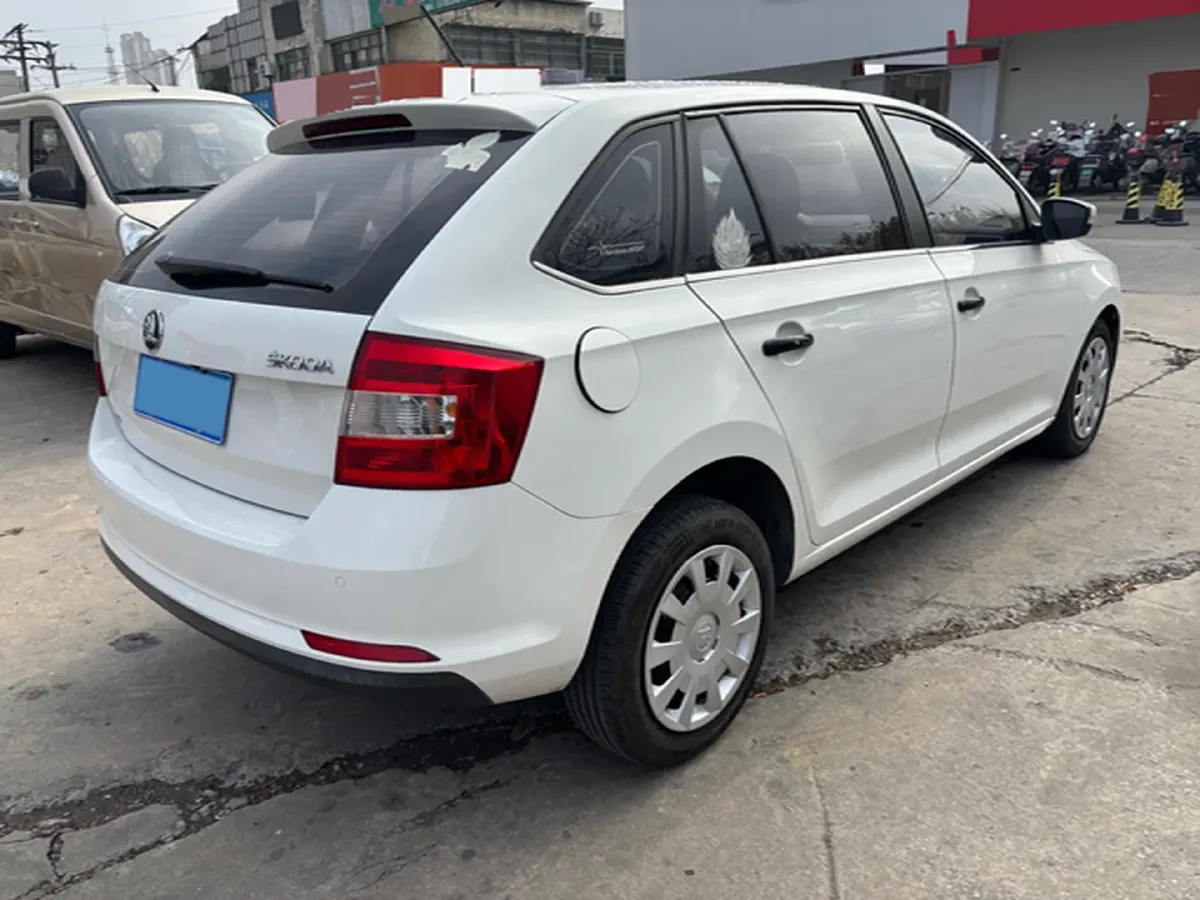 2019 Skoda Rapid Spaceback 1.5L 110HP L4 6AT,autocango,china used car exporter,china ev exporter,chinese used car exporter,chinese used ev exporter