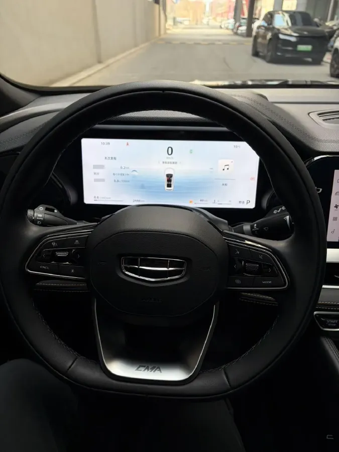 2024 Geely Monjaro 2.0T 218HP L4 7DCT,autocango,china used car exporter,china ev exporter,chinese used car exporter,chinese used ev exporter