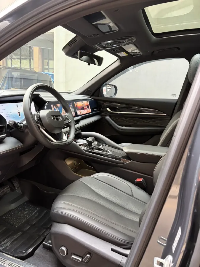 2024 Geely Monjaro 2.0T 218HP L4 7DCT,autocango,china used car exporter,china ev exporter,chinese used car exporter,chinese used ev exporter