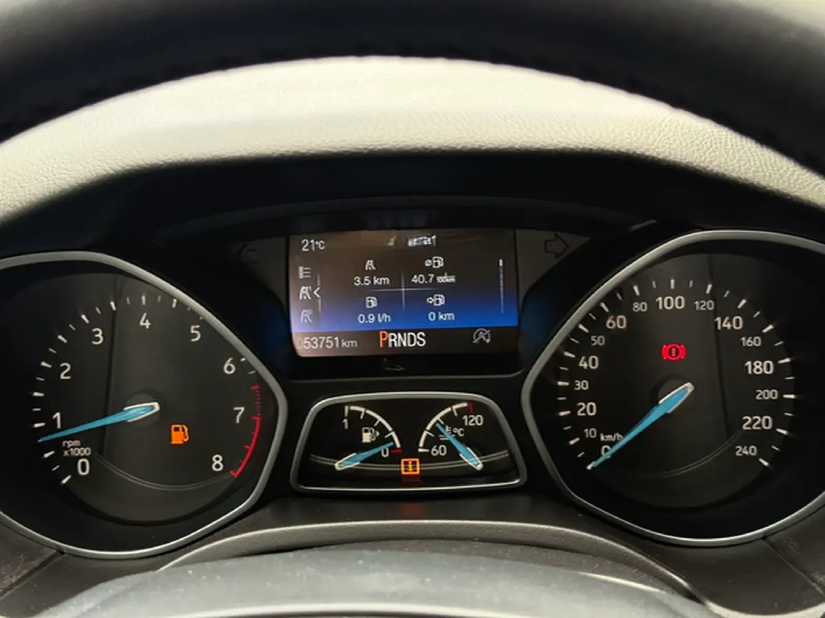 2017 Ford Focus 1.5T 181HP L4 6AT,autocango,china used car exporter,china ev exporter,chinese used car exporter,chinese used ev exporter