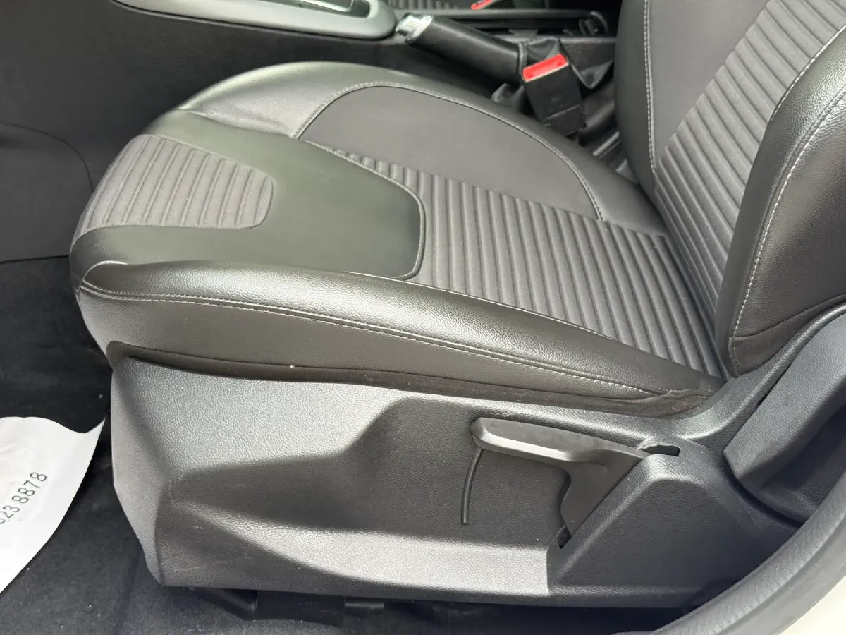 2017 Ford Focus 1.5T 181HP L4 6AT,autocango,china used car exporter,china ev exporter,chinese used car exporter,chinese used ev exporter