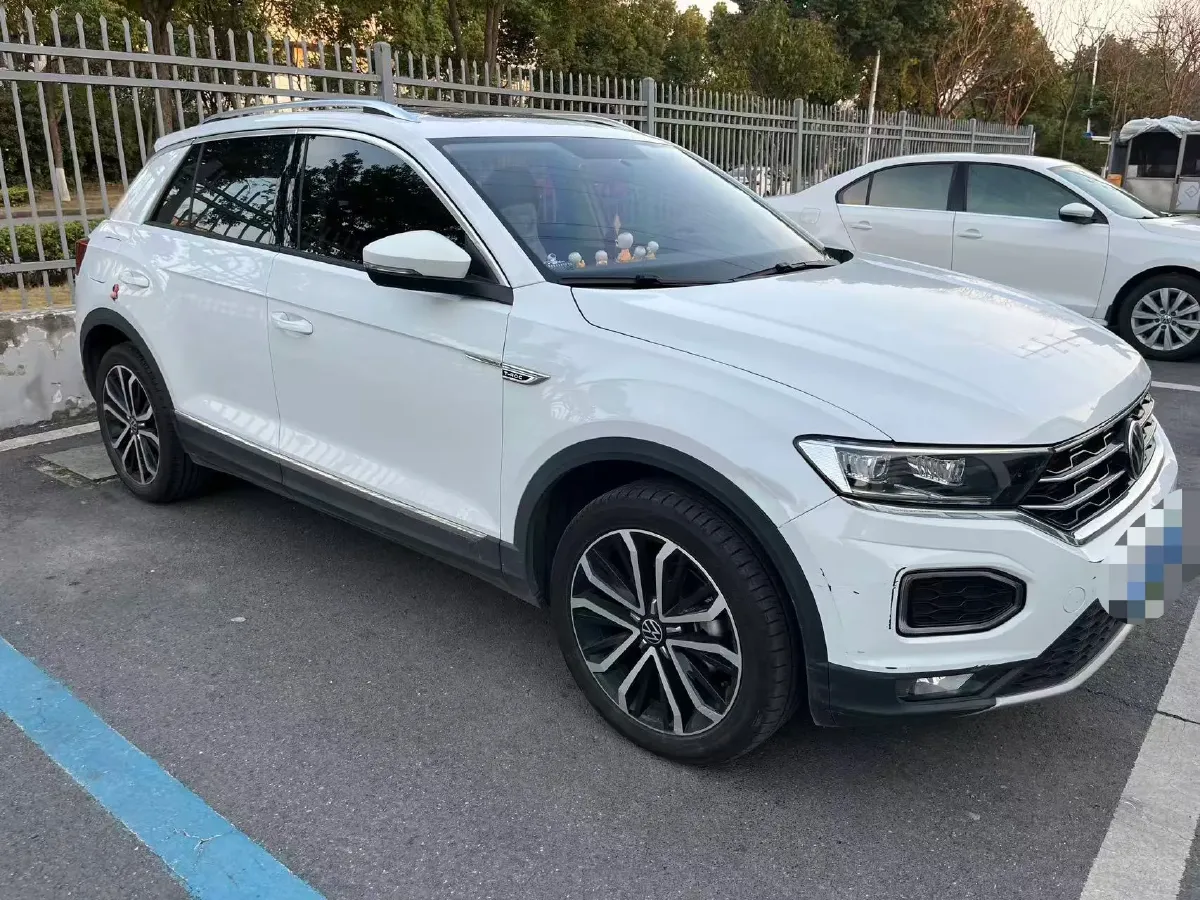 2021 Volkswagen T-Roc 1.4T 150HP L4 7DCT,autocango,china used car exporter,china ev exporter,chinese used car exporter,chinese used ev exporter