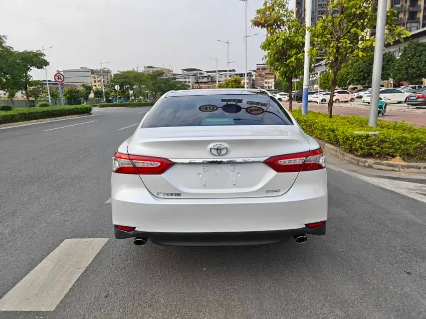 2021 Toyota Camry 2.5L 209HP L4 8AT,autocango,china used car exporter,china ev exporter,chinese used car exporter,chinese used ev exporter