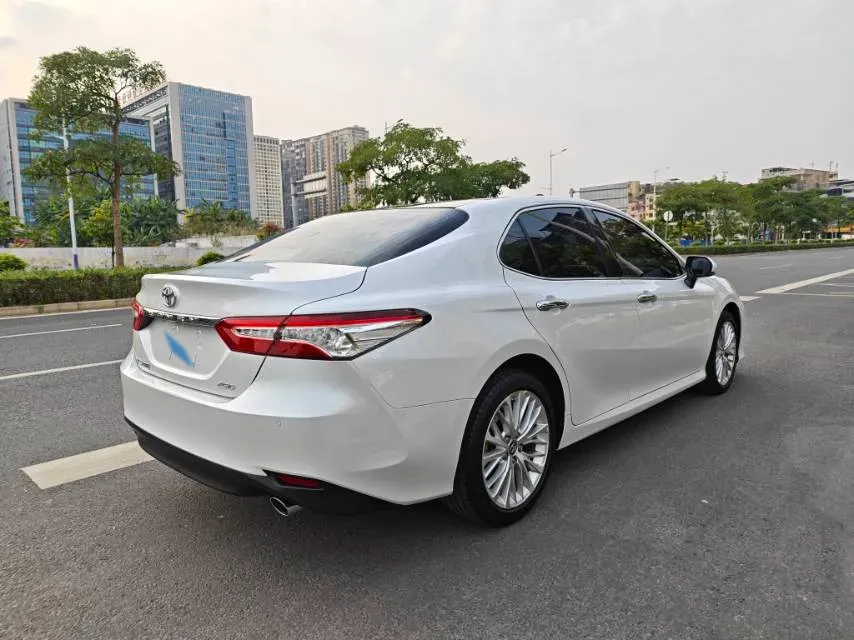 2021 Toyota Camry 2.5L 209HP L4 8AT,autocango,china used car exporter,china ev exporter,chinese used car exporter,chinese used ev exporter