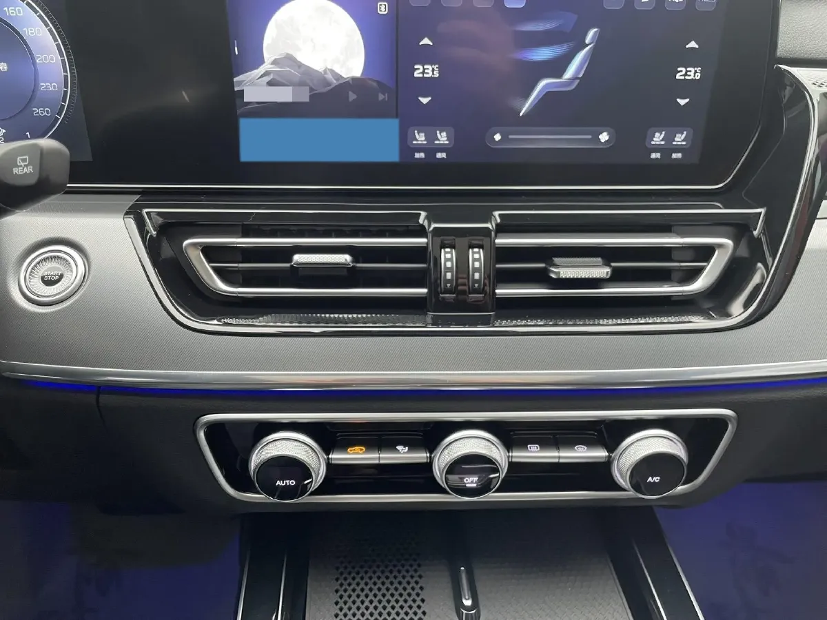 2023 HongQi HS5 2.0T 252HP L4 8AT,autocango,china used car exporter,china ev exporter,chinese used car exporter,chinese used ev exporter