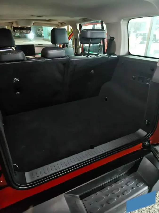 2025 Tank 300 2.0T 227HP L4 9AT,autocango,china used car exporter,china ev exporter,chinese used car exporter,chinese used ev exporter