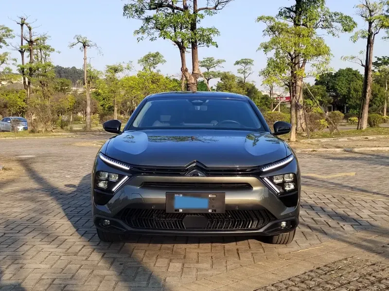 2022 Citroen C5 X 1.6T 175HP L4 8AT,autocango,china used car exporter,china ev exporter,chinese used car exporter,chinese used ev exporter